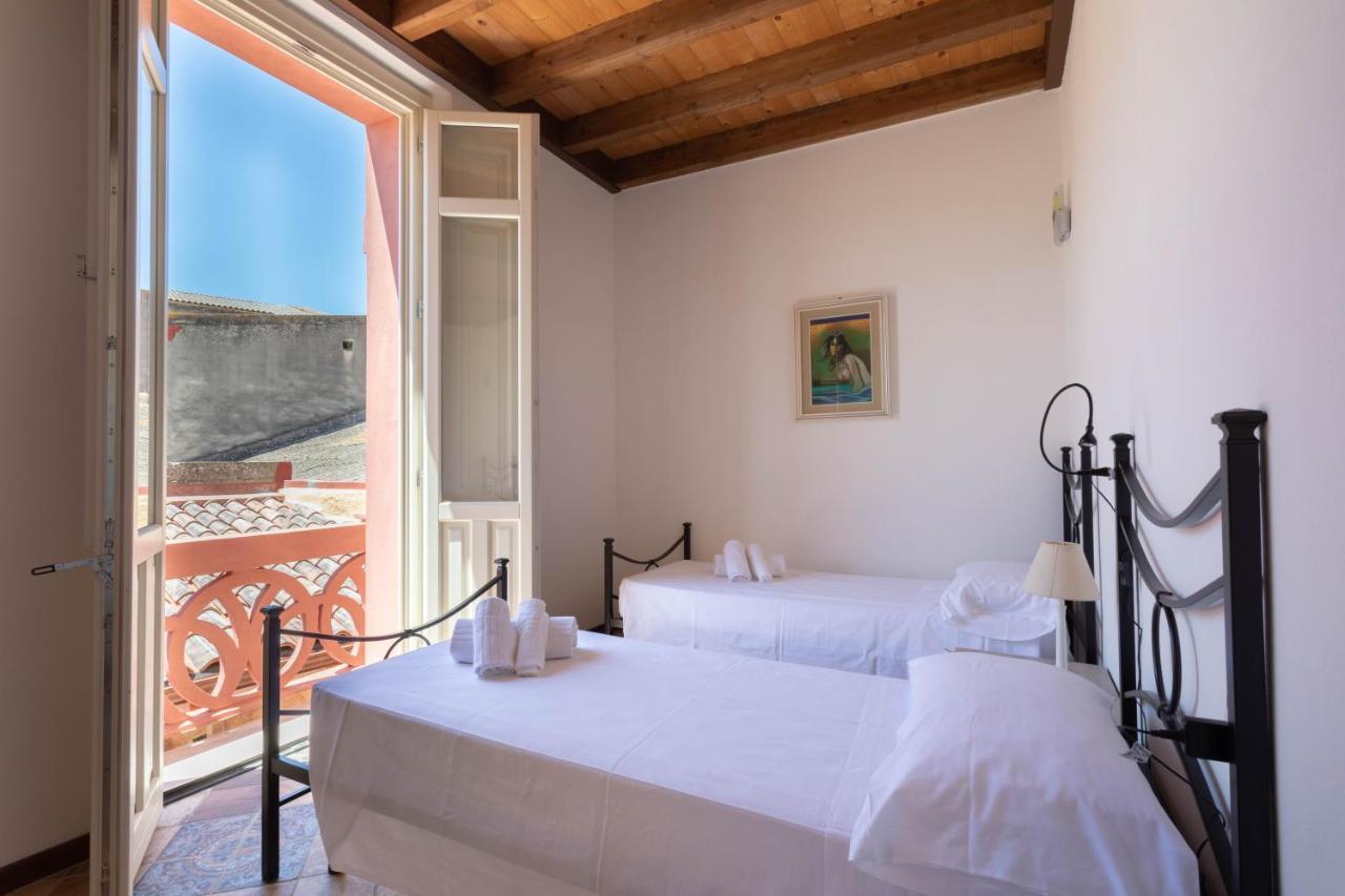 Maison Belle Époque&suites Oristano Exterior foto